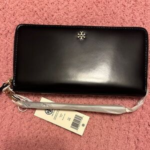 NWT Tory Burch Black Sleek Wallet